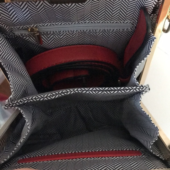 Red Handbag - Picture 2 of 3